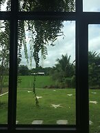 Golden Palm Resort