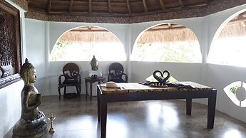 Iris Island Eco Resort