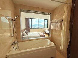 Lenid Nha Trang Hotel