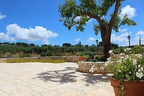 Trulli Laetitia