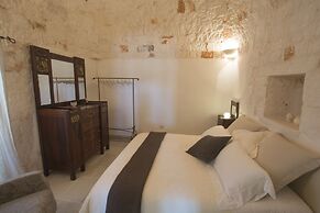 Trulli Laetitia