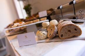 Ai Suma Hotel