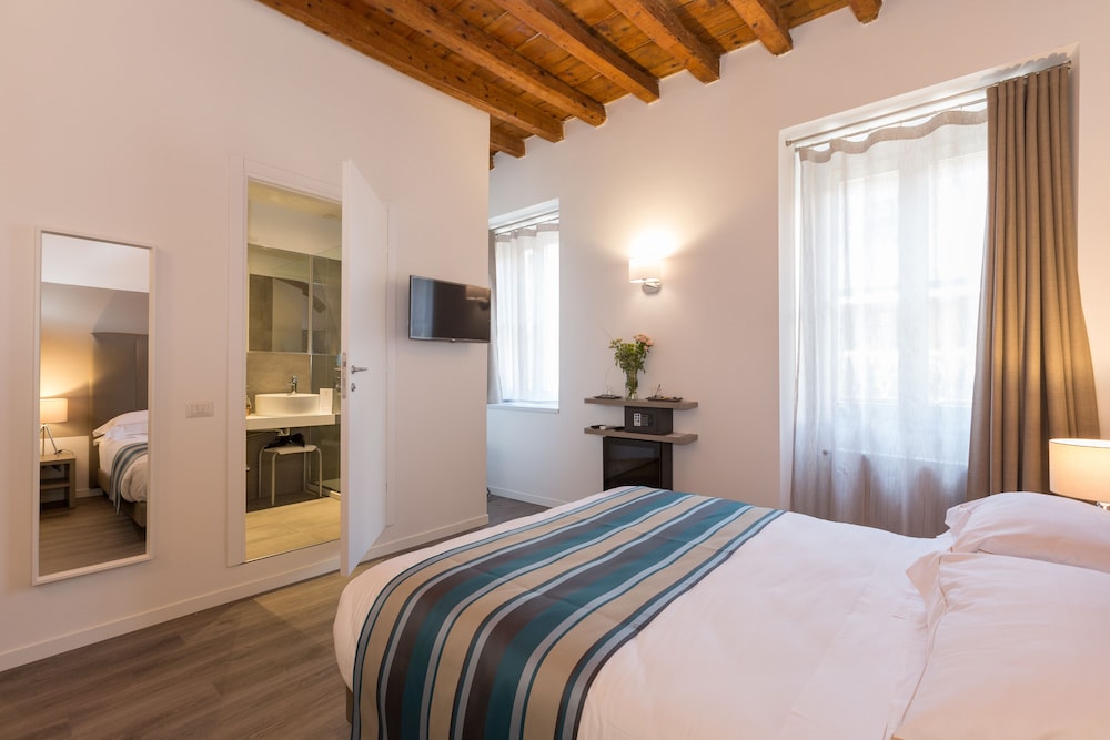 Ai Suma Hotel
