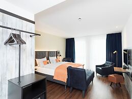 Holiday Inn - the niu, Saddle Furth by IHG