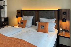 Holiday Inn - the niu, Saddle Furth by IHG