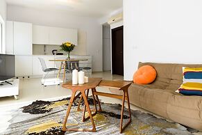 Relax & Sunny near Beach by FeelHome