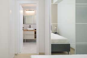 Elegant Duplex with XL Patio by FeelHome