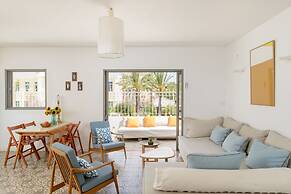 Terrace & View on Dallal square by FeelHome