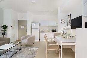 Quiet Hideaway & Terrace near Beach by FeelHome