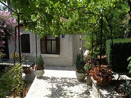 Villa Salona