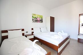 Hotel Real