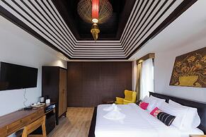 33 Poshtel
