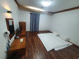 Suanbo Hotel Screen