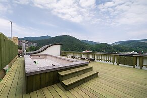 Suanbo Hotel Screen