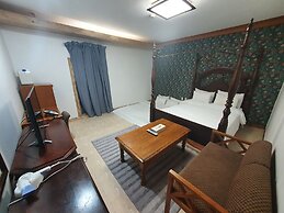 Suanbo Hotel Screen