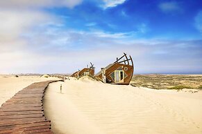 Shipwreck Lodge