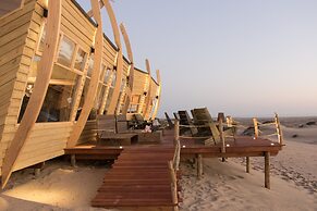 Shipwreck Lodge