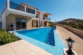 Kolymbia Village