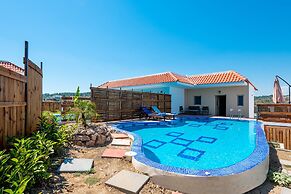 Kolymbia Village