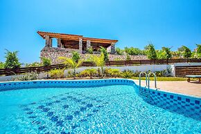 Kolymbia Village