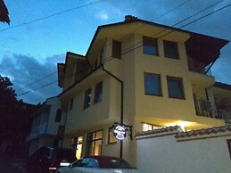 Root Hotel Old Town