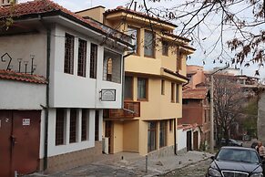 Root Hotel Old Town