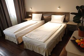 Root Hotel Old Town