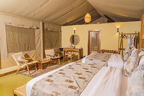 PrideInn Mara Camp & Cottages