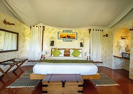 PrideInn Mara Camp & Cottages