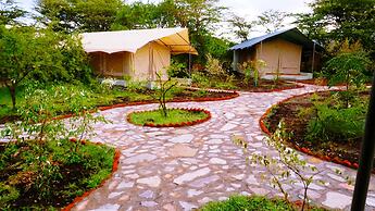 PrideInn Mara Camp & Cottages