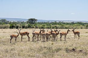 PrideInn Mara Camp & Cottages
