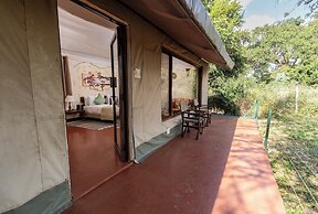 PrideInn Mara Camp & Cottages