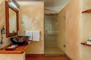 PrideInn Mara Camp & Cottages
