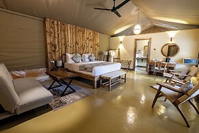 PrideInn Mara Camp & Cottages