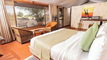 PrideInn Mara Camp & Cottages