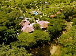PrideInn Mara Camp & Cottages