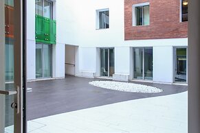 Mazzoni 15 Modern Flat
