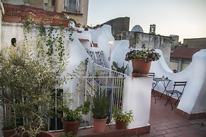 B&B Epochè