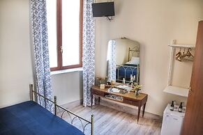 B&B Epochè