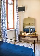 B&B Epochè