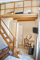 B&B Epochè