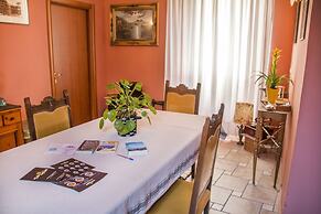 B&B Epochè