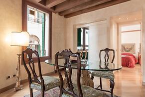 La Fenice Theatre Exclusive Flat