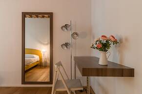 Mazzoni 10 Modern Flat