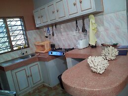 Delina Cottage Diani
