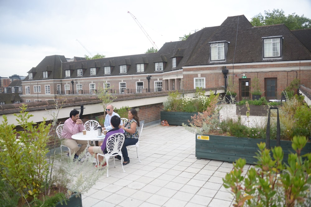 Goodenough College
