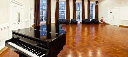 Goodenough College