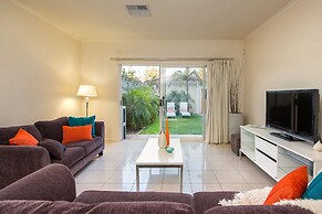 Adelaide Luxury Beach House