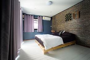 Patoey House