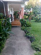 Colonial Residence